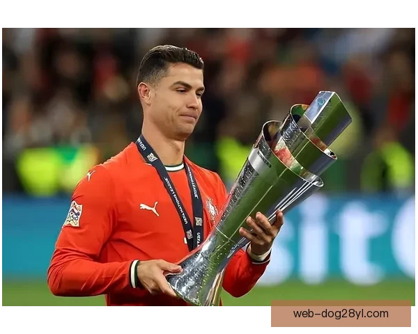 沙特联赛风波升级 主帅力挺C罗罢赛